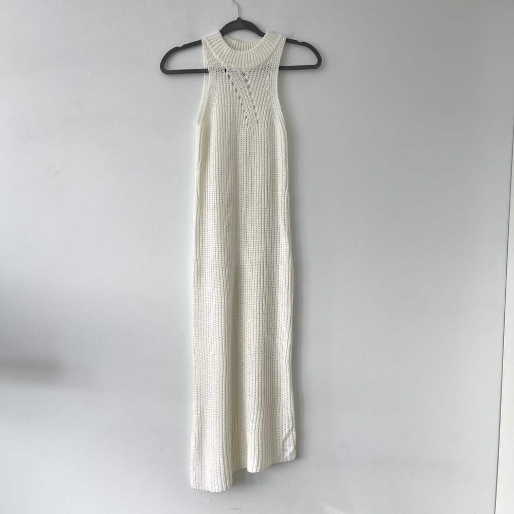 Charcoal Clothing | White Sandstorm | PEONY KNIT MIDI DRESS (WHITE) | S/M